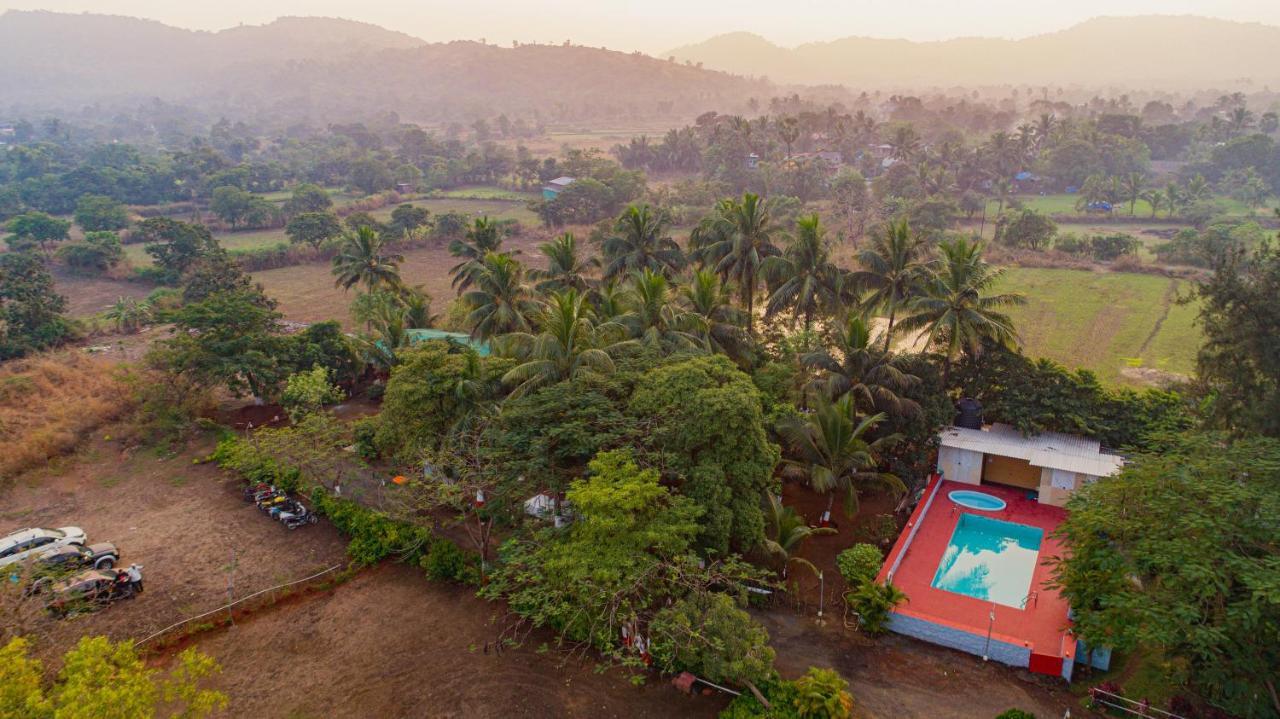Prajakta Rest House Alībāg Extérieur photo