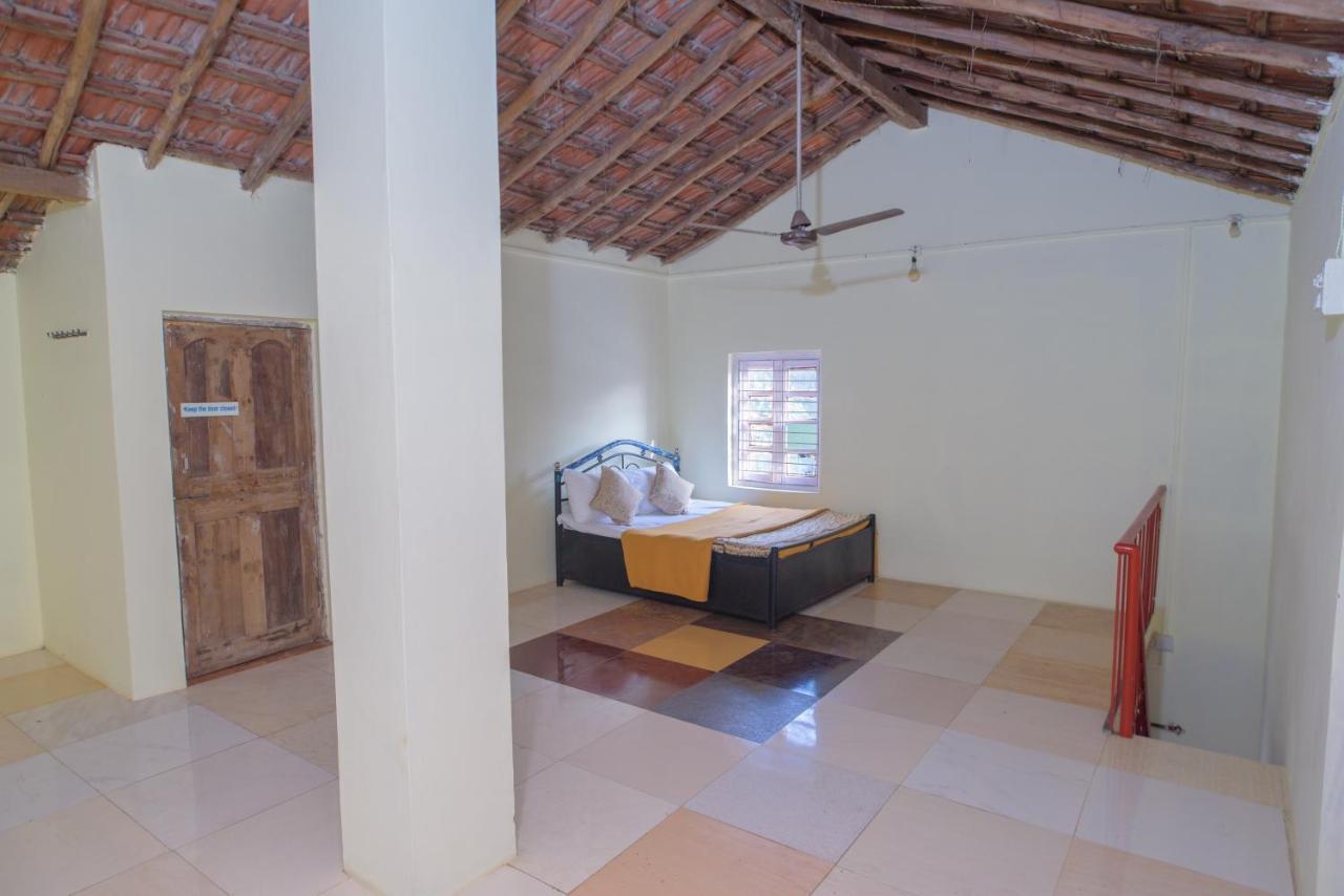 Prajakta Rest House Alībāg Extérieur photo