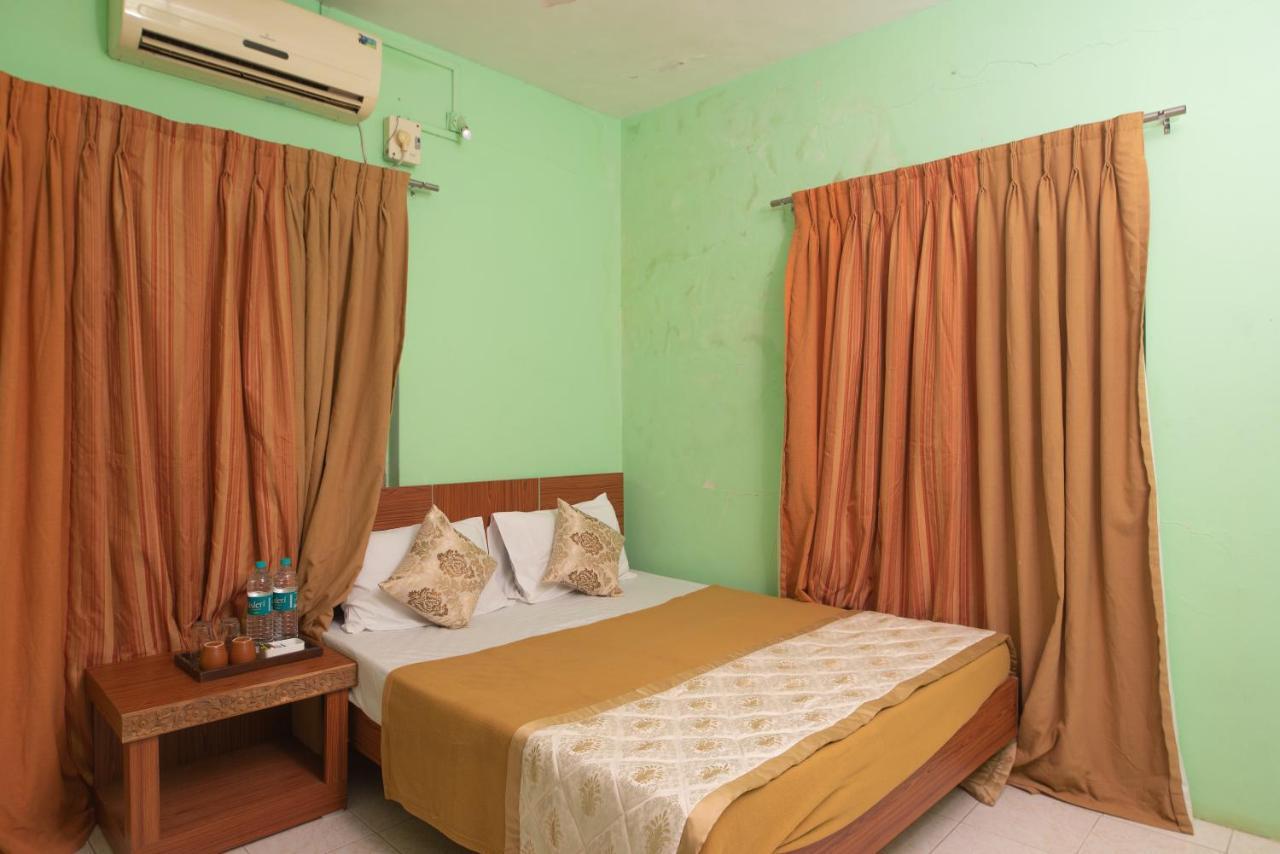 Prajakta Rest House Alībāg Extérieur photo