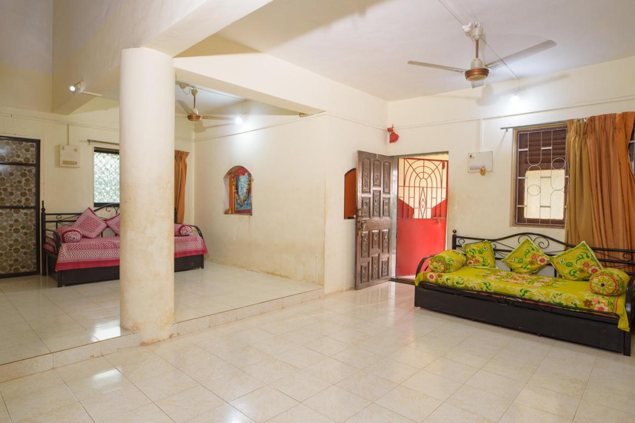 Prajakta Rest House Alībāg Extérieur photo