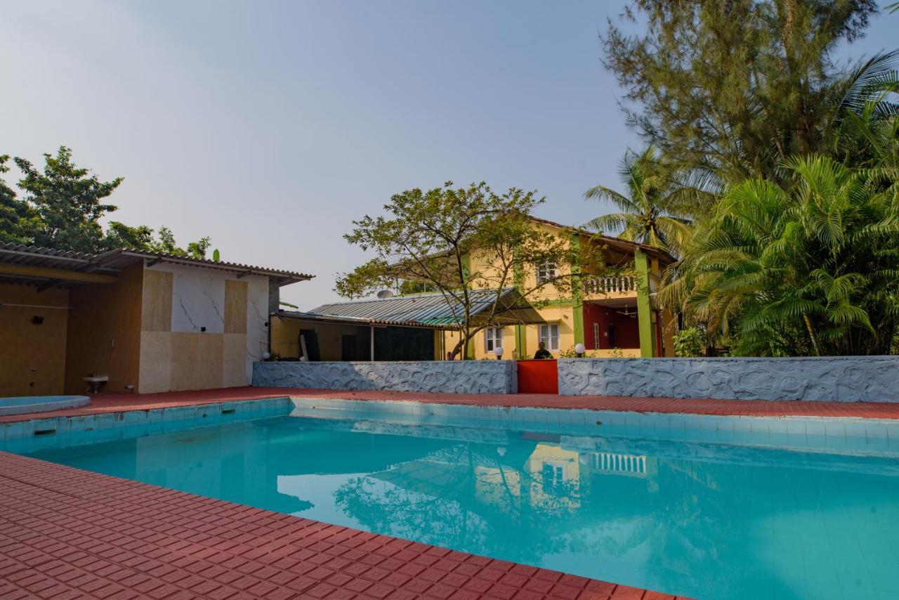 Prajakta Rest House Alībāg Extérieur photo
